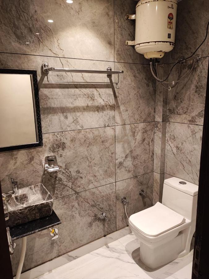 Sun Moon Residency And Apartments, Hotels In Rohini 델리 외부 사진